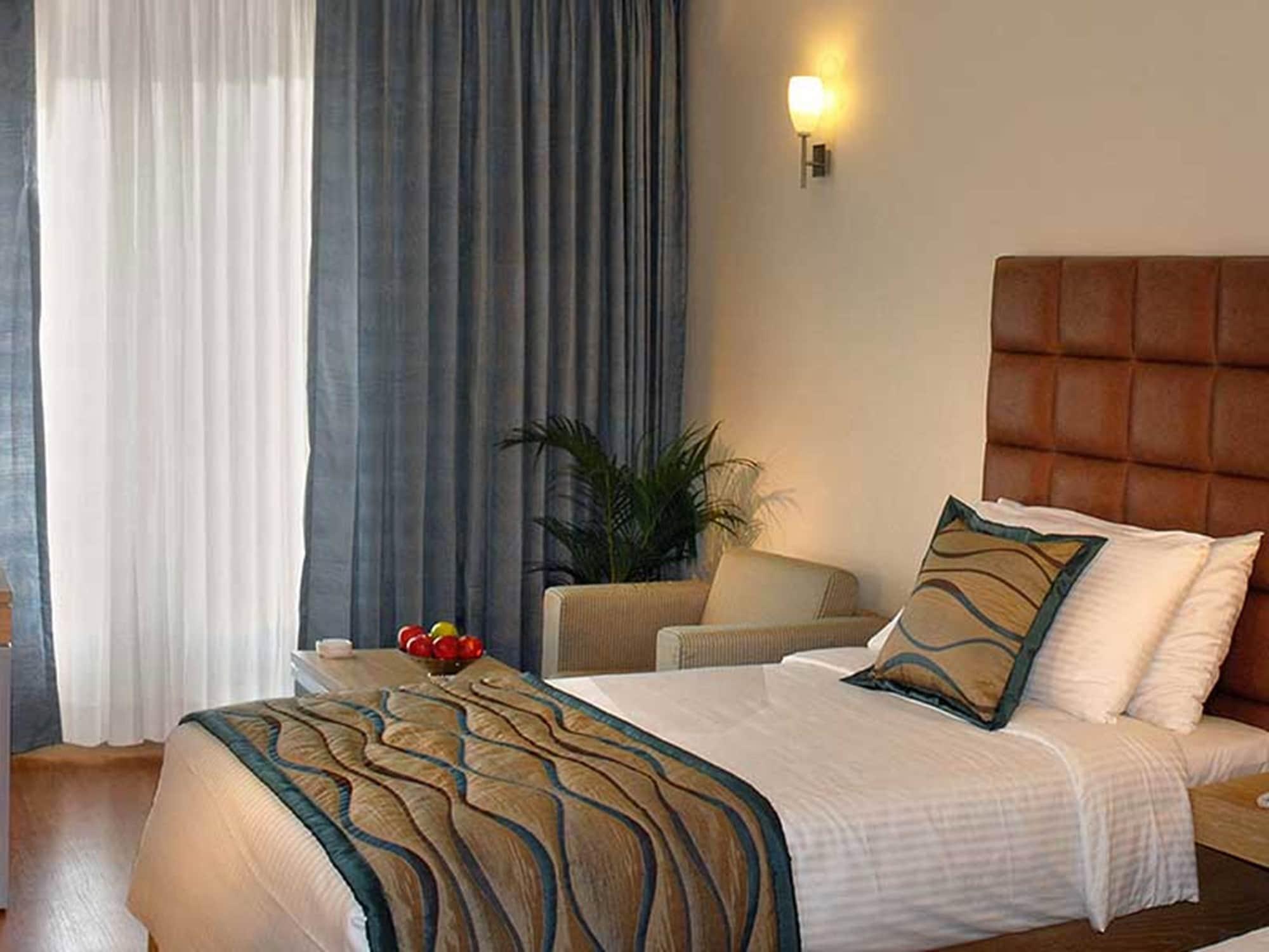 Trinity Hotel Bengaluru Extérieur photo