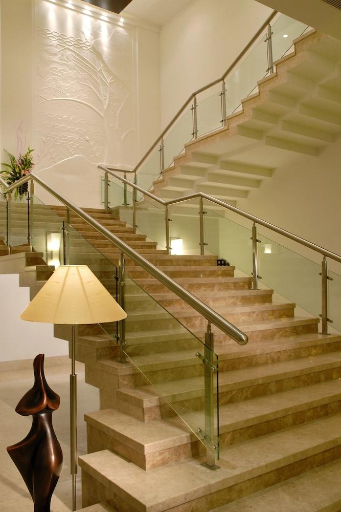 Trinity Hotel Bengaluru Extérieur photo