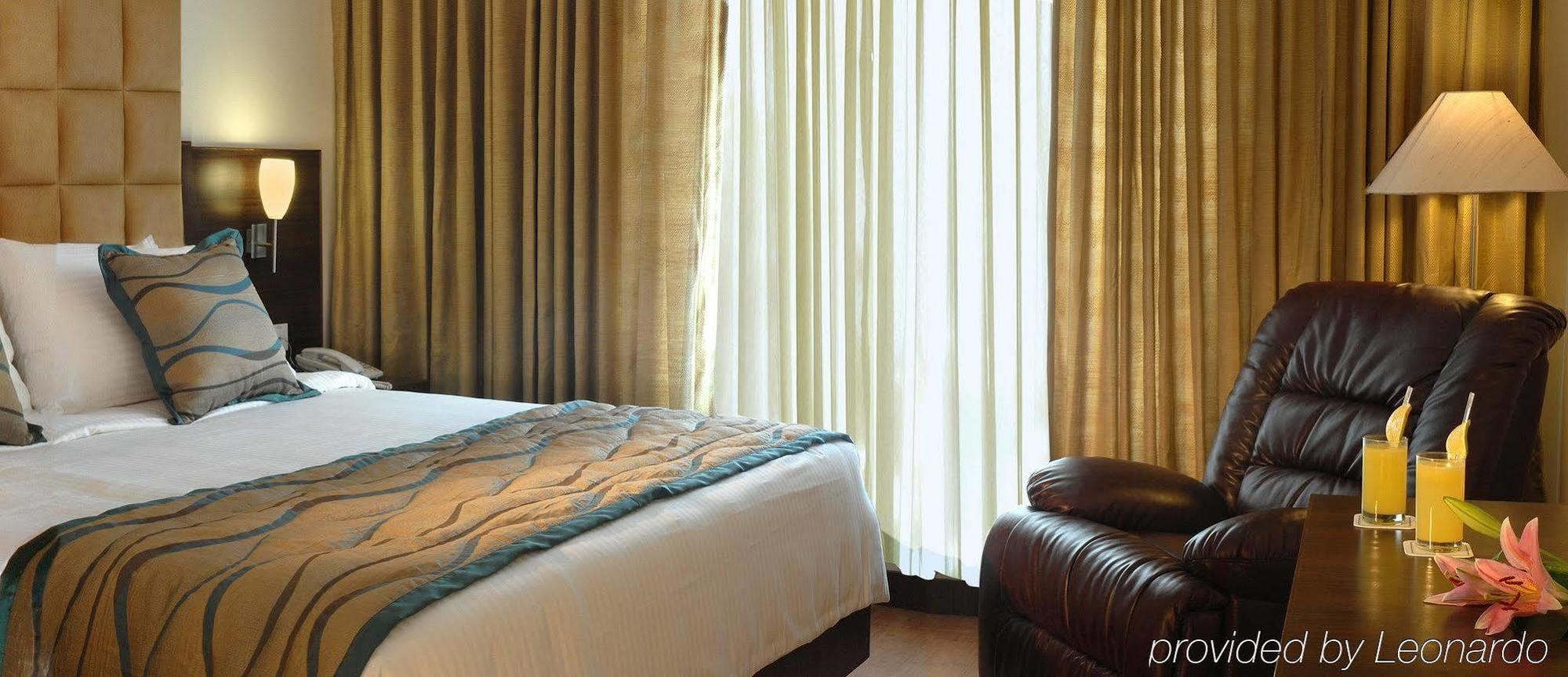 Trinity Hotel Bengaluru Extérieur photo