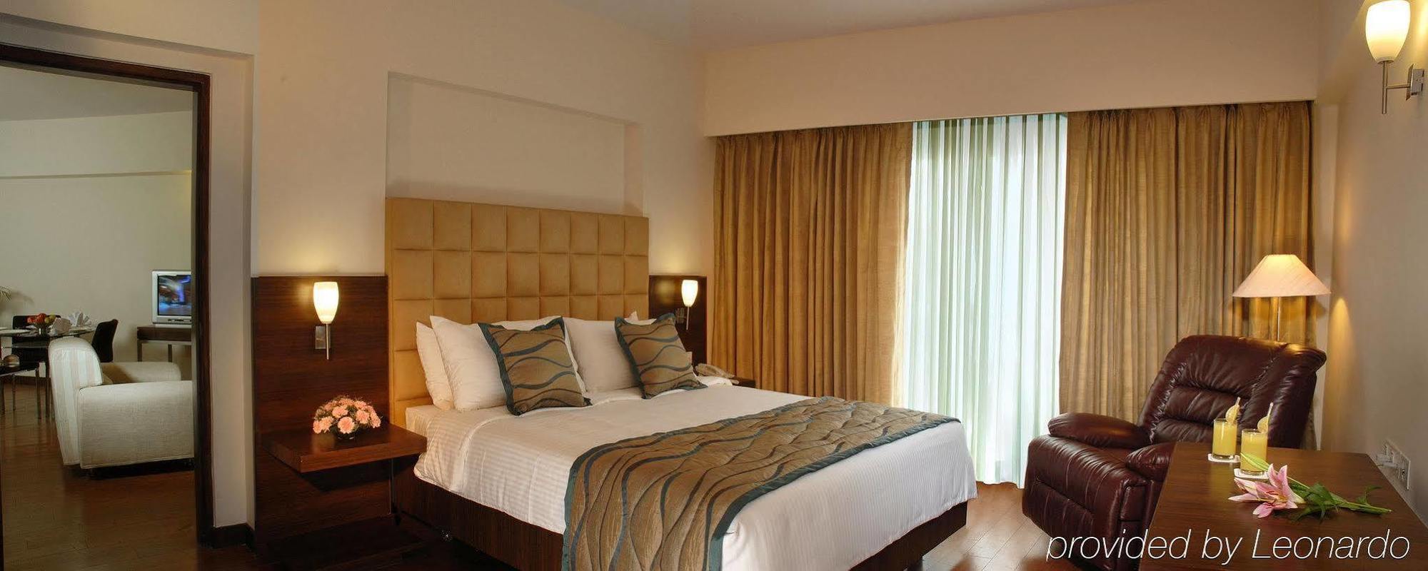 Trinity Hotel Bengaluru Extérieur photo